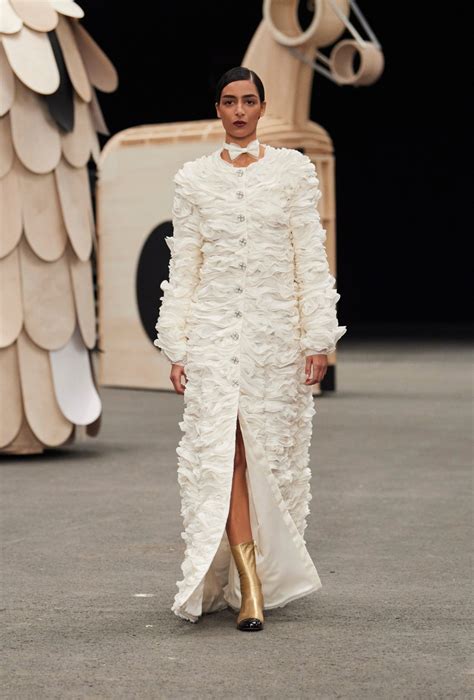 Chanel's Spring/Summer 2025 Show Was Very Gen.